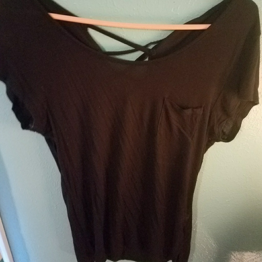 Black tee with fabric crossing in the back